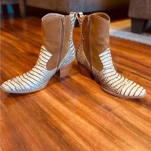 Matisse “crocodile” boot. Western boot.